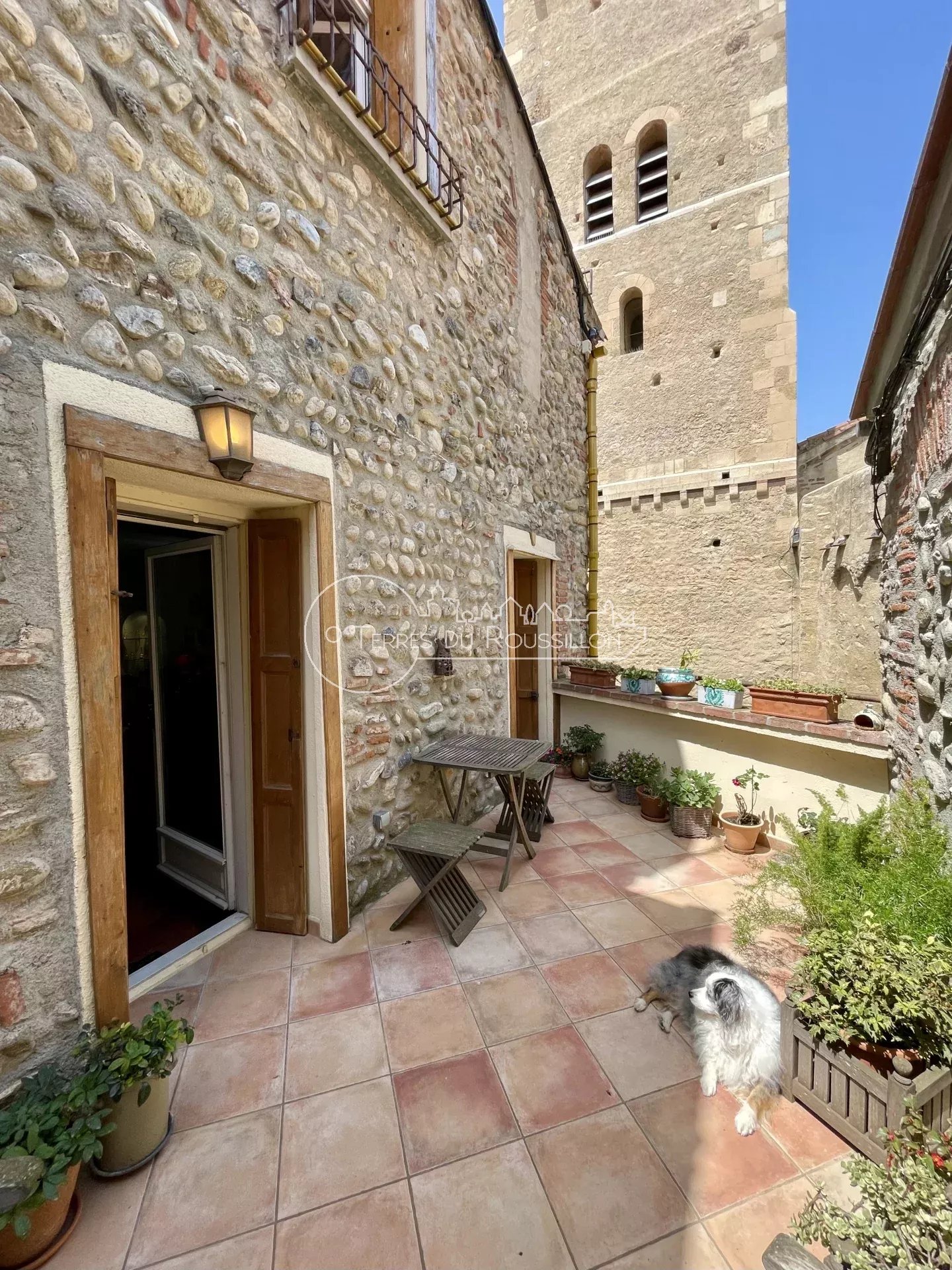 MAISON DE VILLAGE T5 SAINT-FELIU-D'AMONT 240 M² AVEC TERRASSE ET CAVE