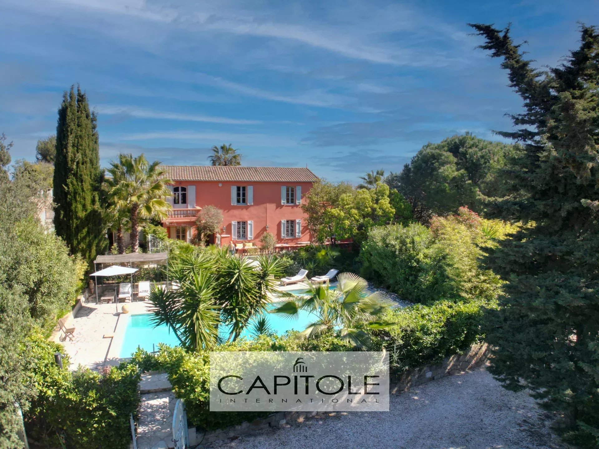 Agence immobilière de 