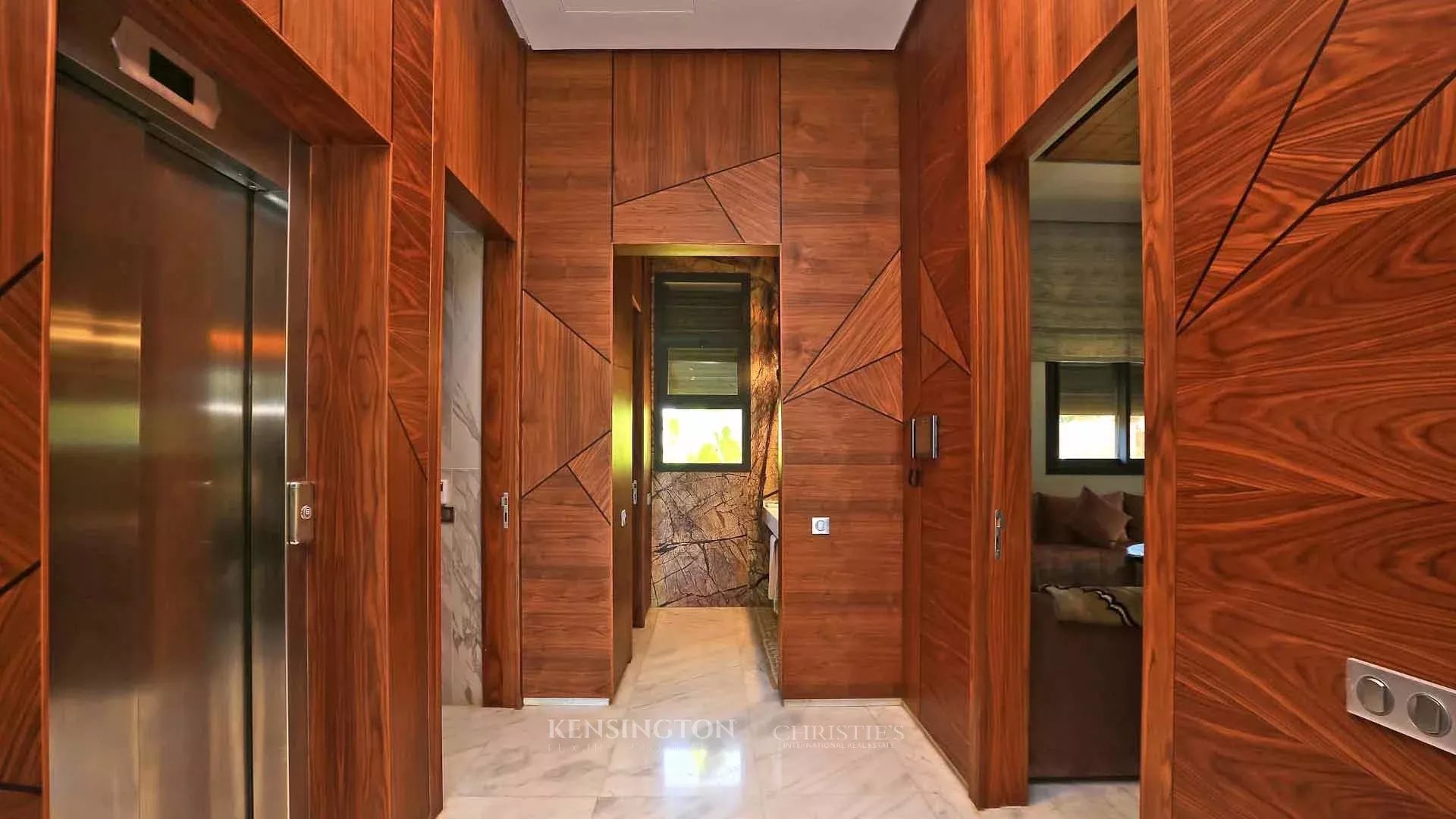 5 Bedroom Villa/Townhouse's Image 12