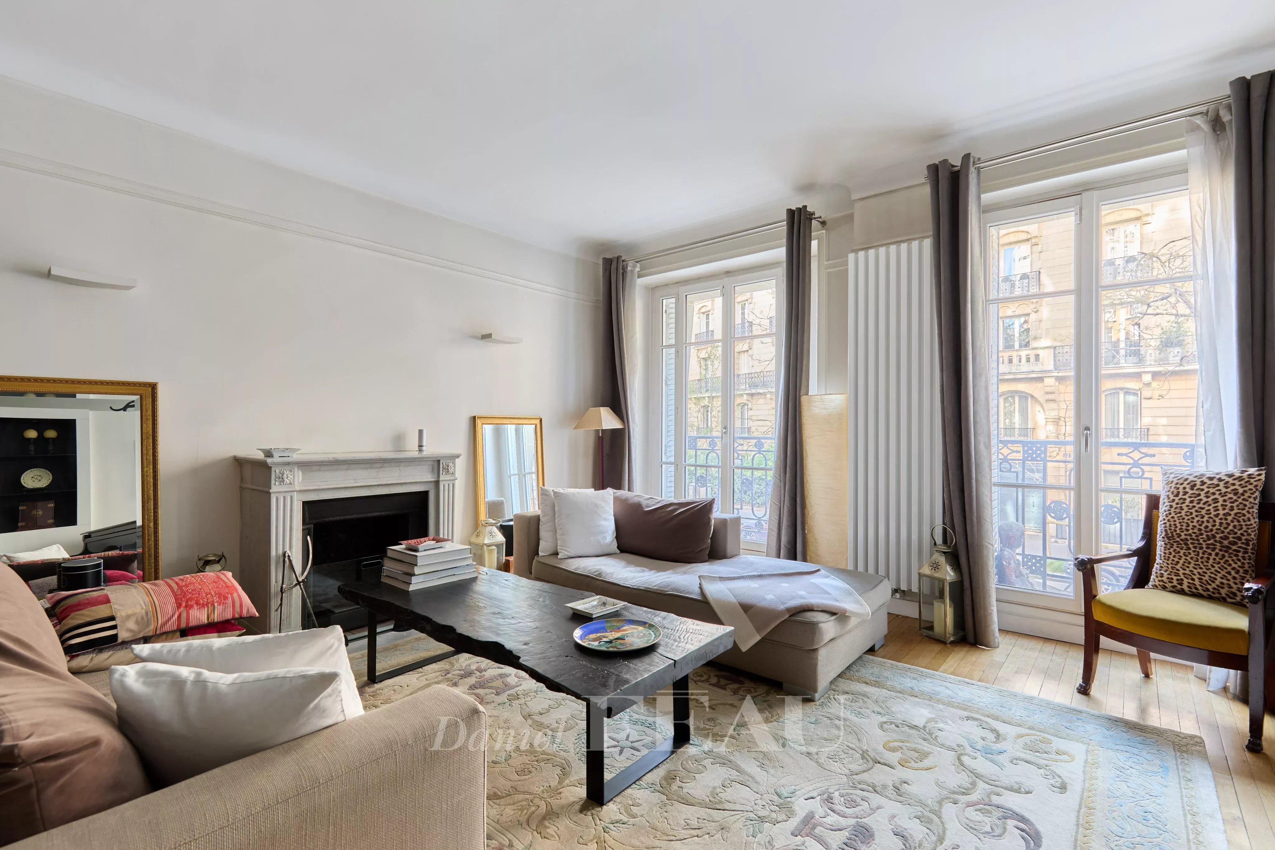 Sale Apartment Paris 16th Muette