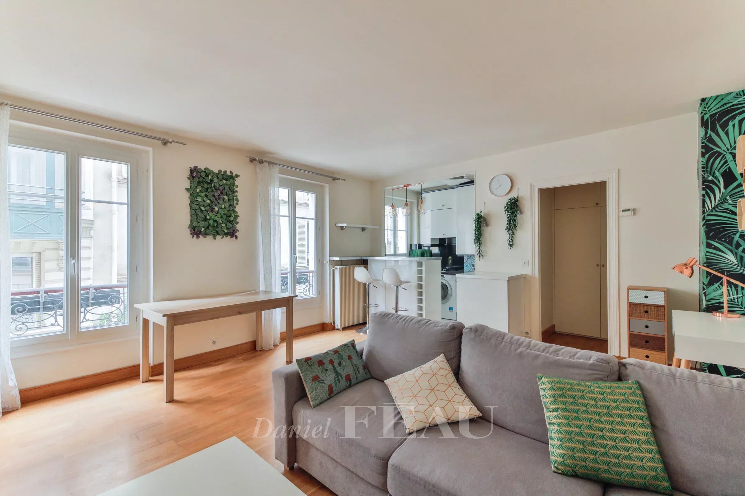 Living-room Wooden floor