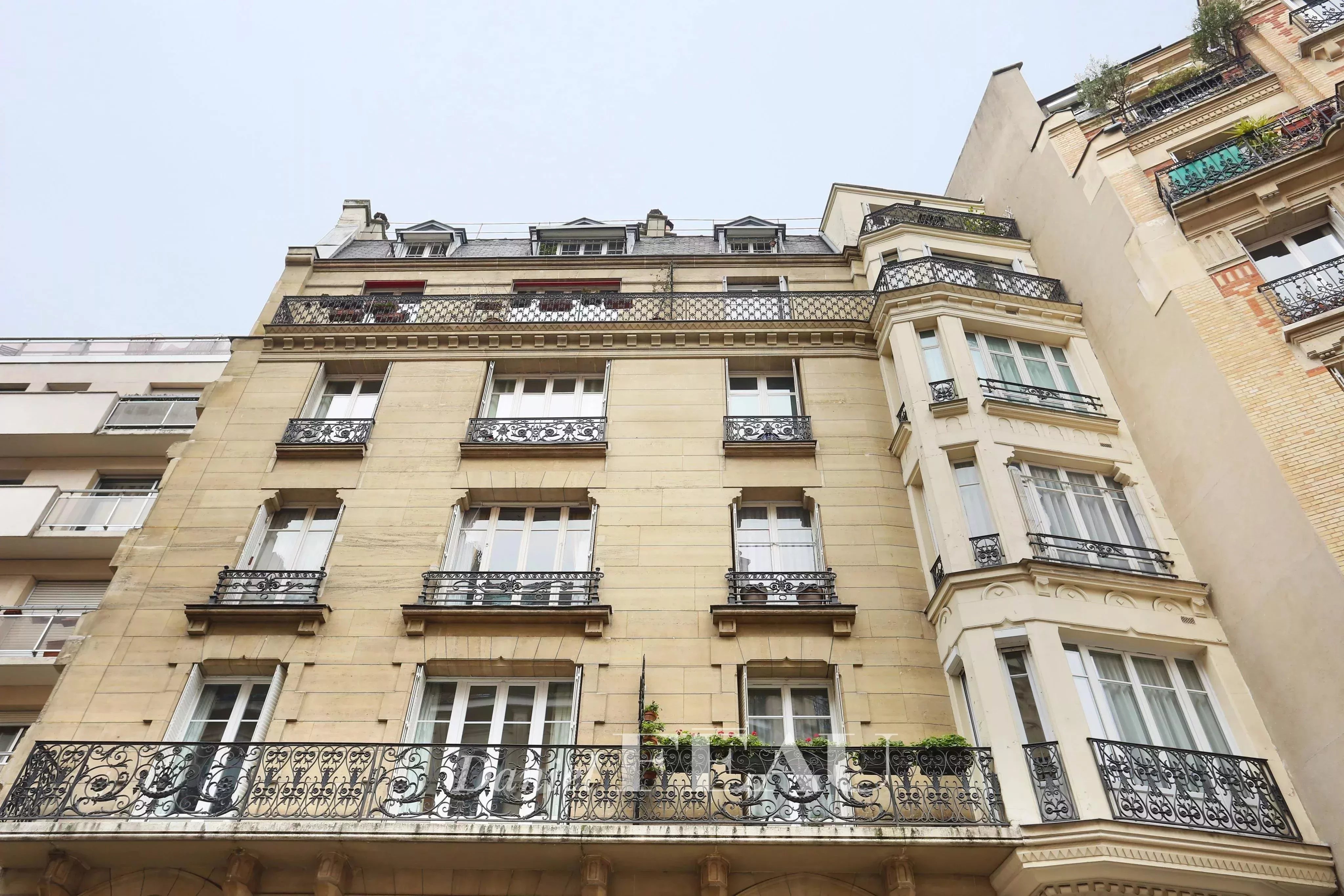 Rental Apartment Paris 16th