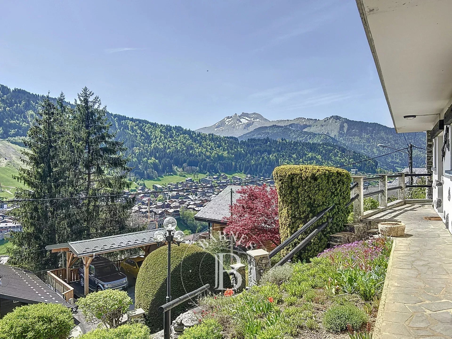 Photo of Morzine – 170 sqm family chalet to renovate – Panoramic views – Close to village centre