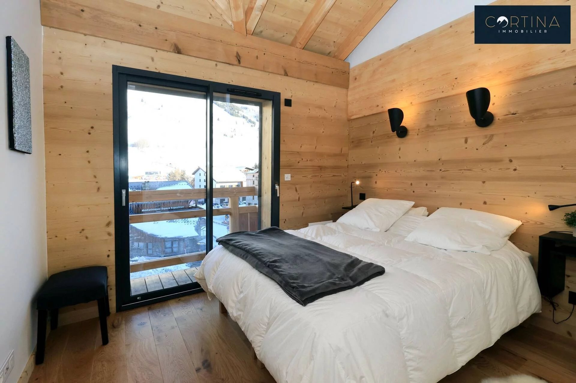 Skier 9 — Duplex pour 8 personnes