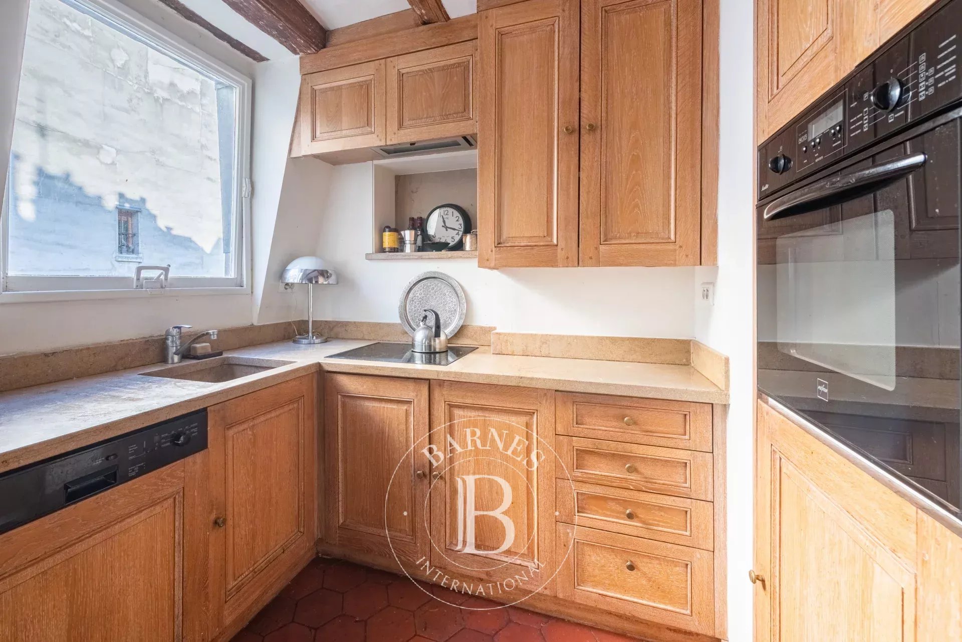 Daire Paris 4ème - picture 8