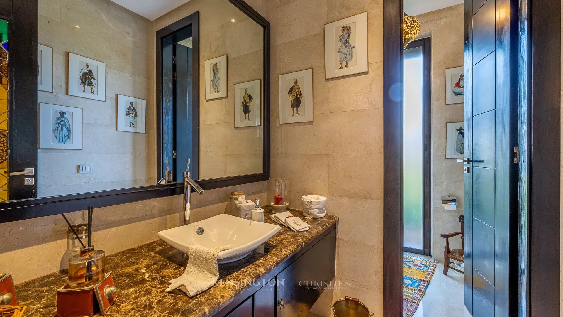 5 Bedroom Villa/Townhouse's Image 58