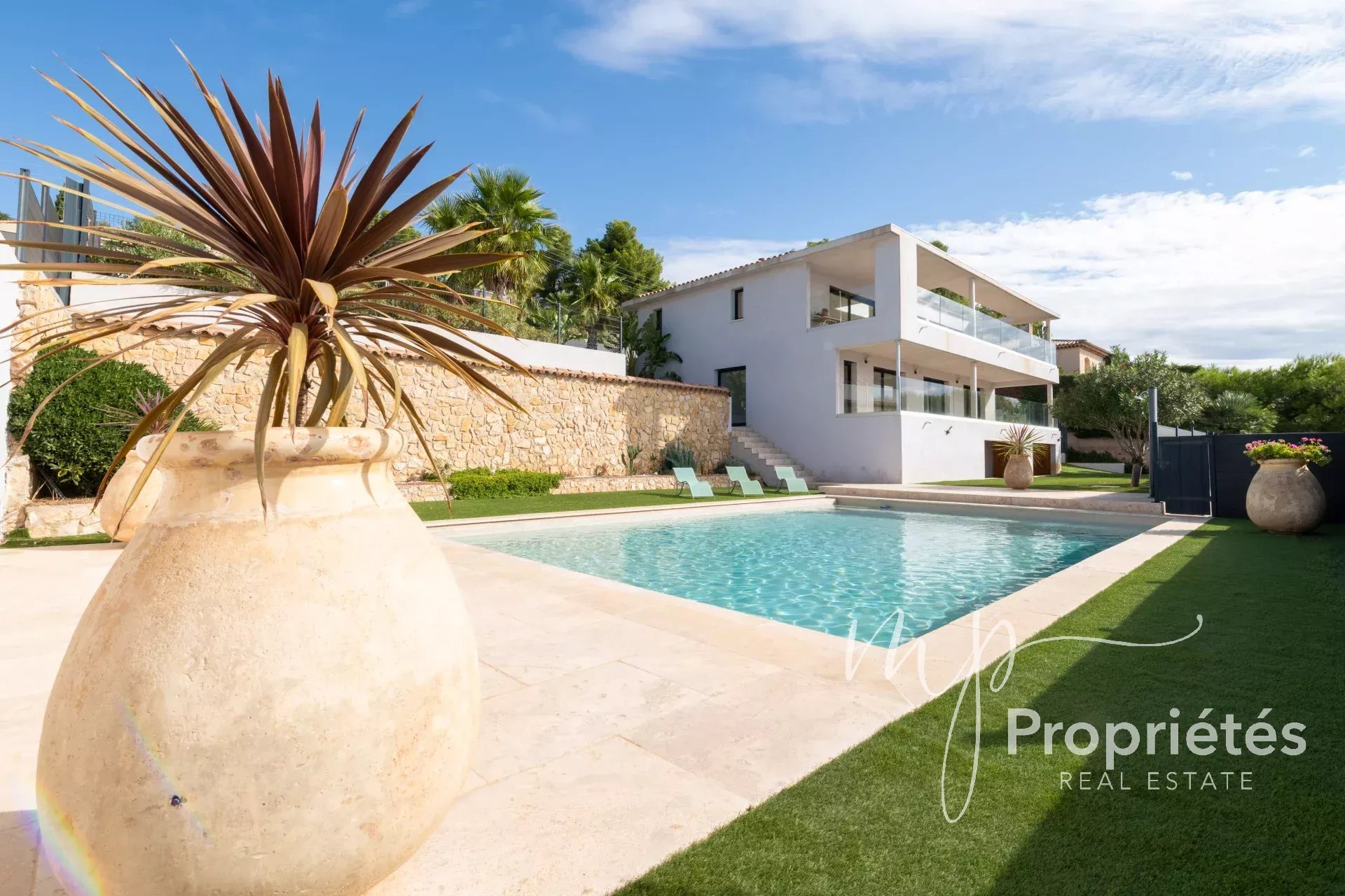 Agence immobilière de 