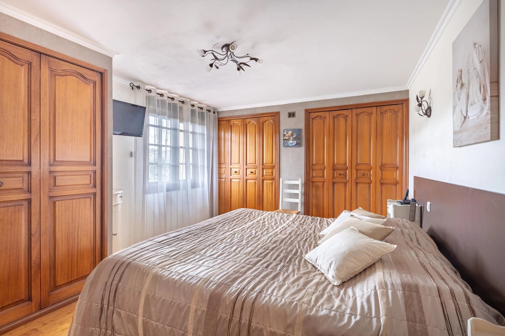 Ancienne ferme rénovéee de 185 m² - 69 Les Chères
