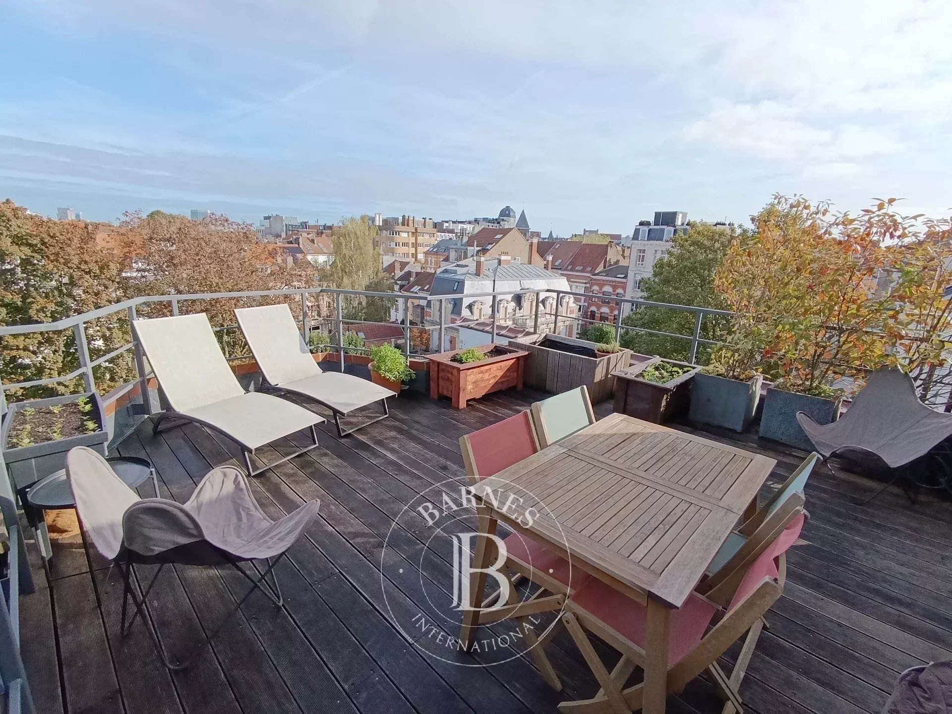 Prachtig Penthouse 1 slaapkamer en 1 studeerkamer met groot terras