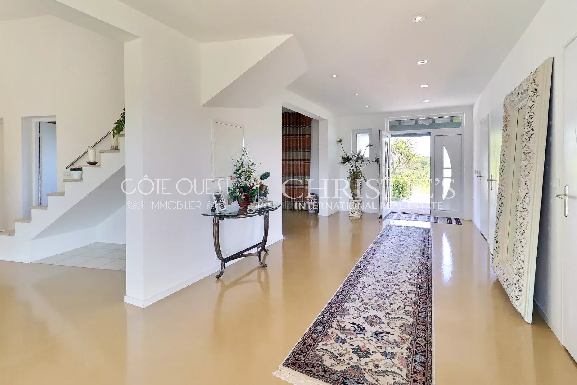 3 Bedroom Villa/Townhouse's Image 6