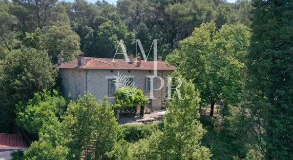 Exceptional stone property - 300m² of charm in the heart of nature — photo 7