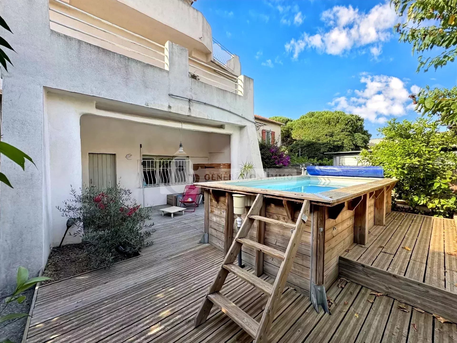 Agence immobilière de 