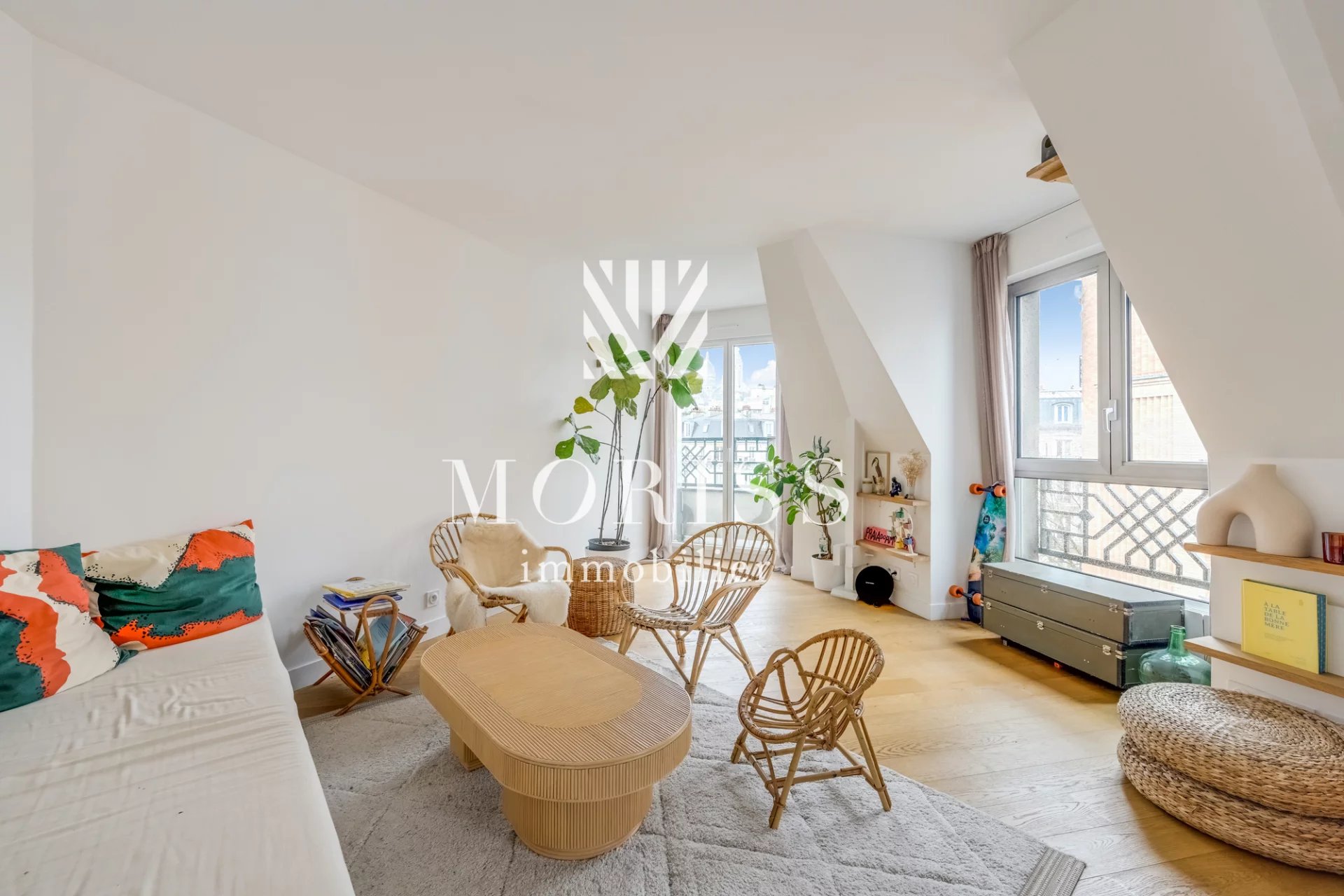 APPARTEMENT TROIS PIÈCES - BALCONS + VUE SACRÉ COEUR  - 75018 PA - Image 1