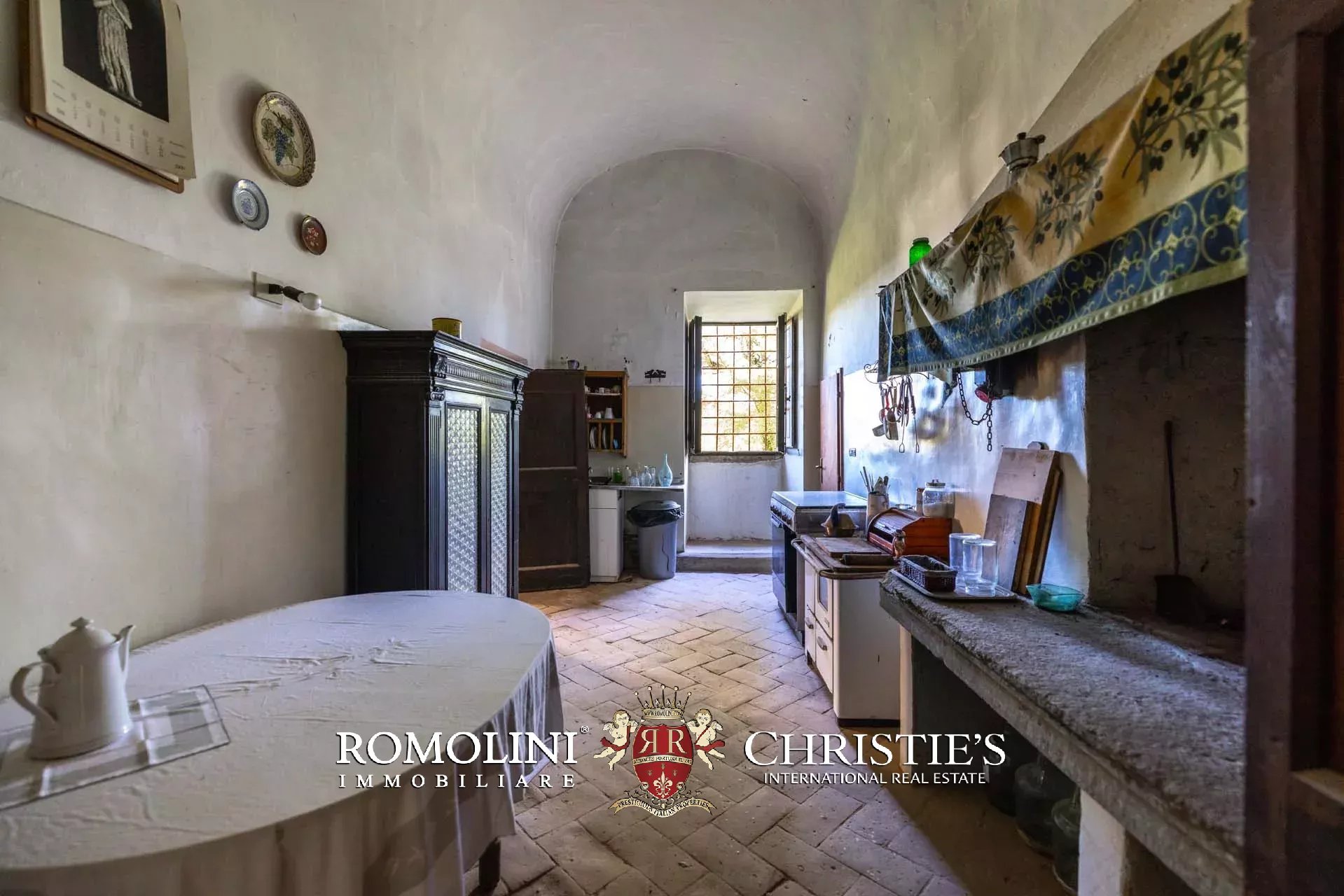 30 Bedroom Villa/Townhouse's Image 84