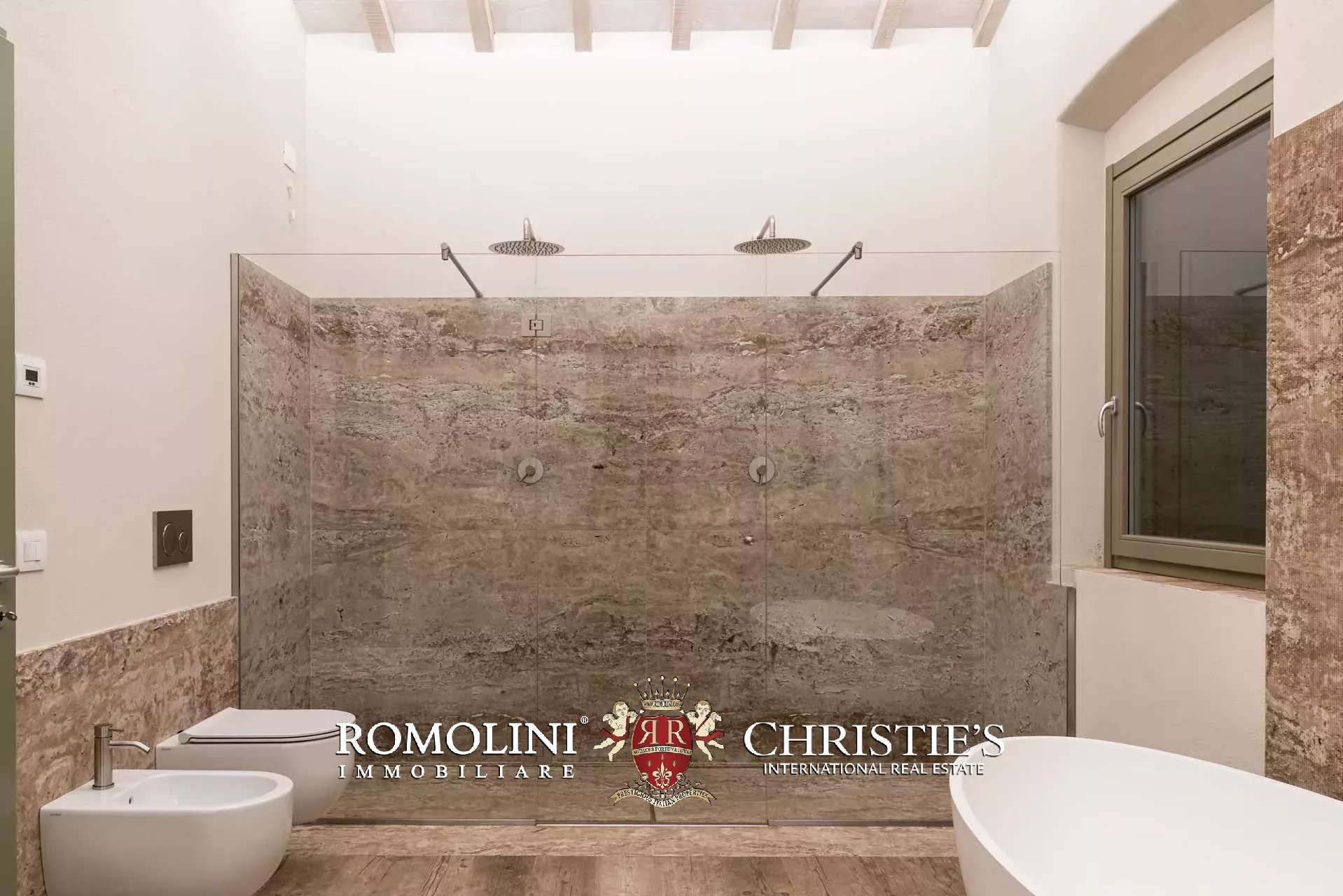4 Bedroom Villa/Townhouse's Image 37