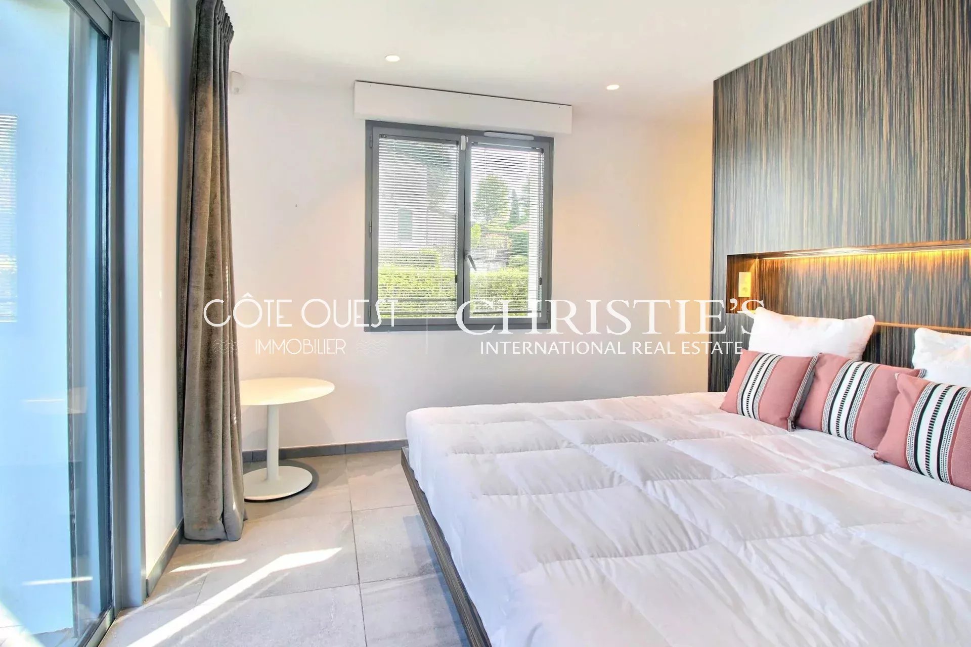 4 Bedroom Villa/Townhouse's Image 6