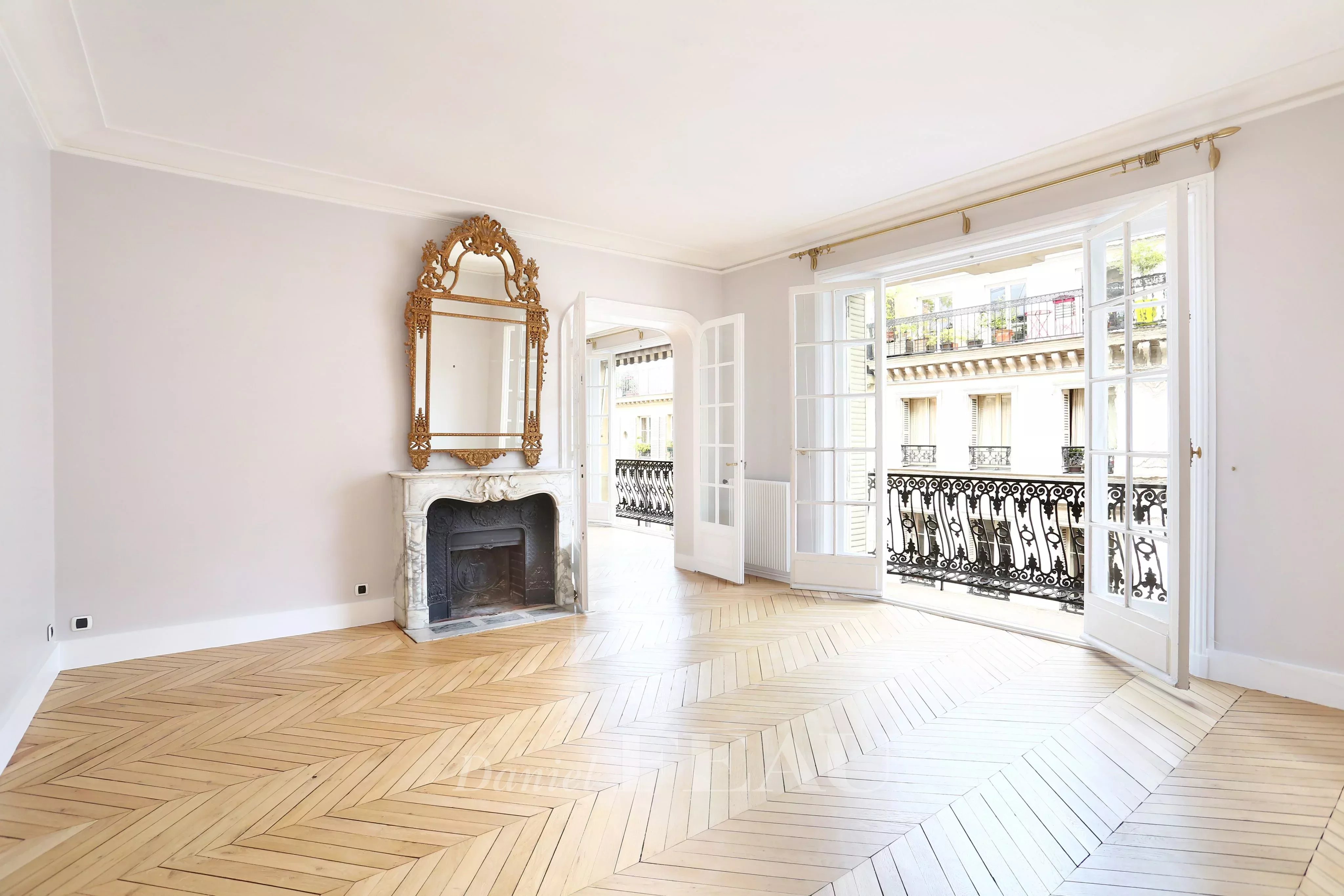Location Appartement Paris 9ème