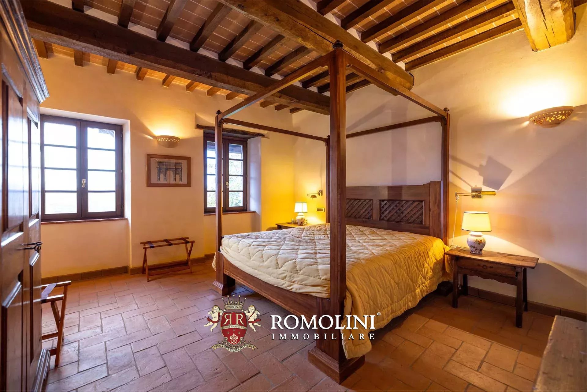 10 Bedroom Villa/Townhouse's Image 86