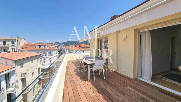 Magnificent 3 rooms apartment - City center - Sea view - Cannes — photo 1
