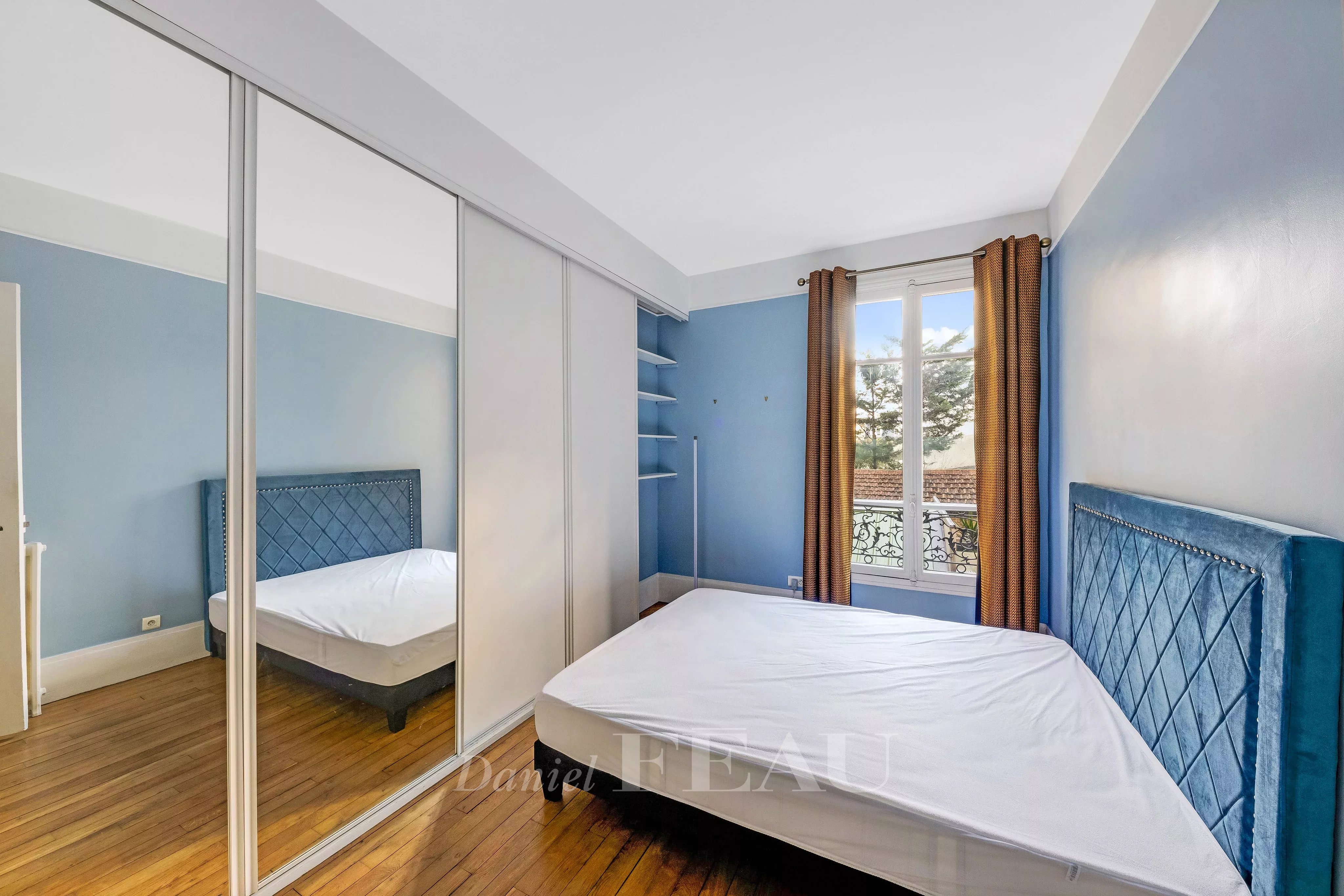 Bedroom Wooden floor