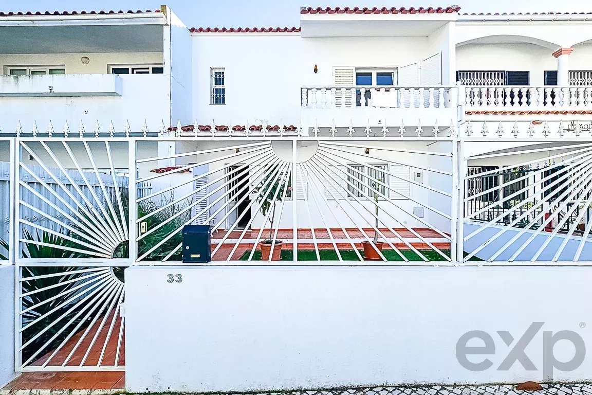 Three-bedroom house with potential for rental income – Gambelas, Montenegro 86834316 image 38