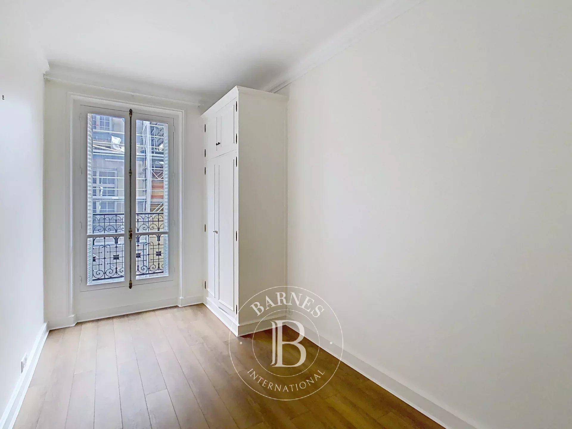 Paris  - Apartment 3 Bedrooms - picture 10