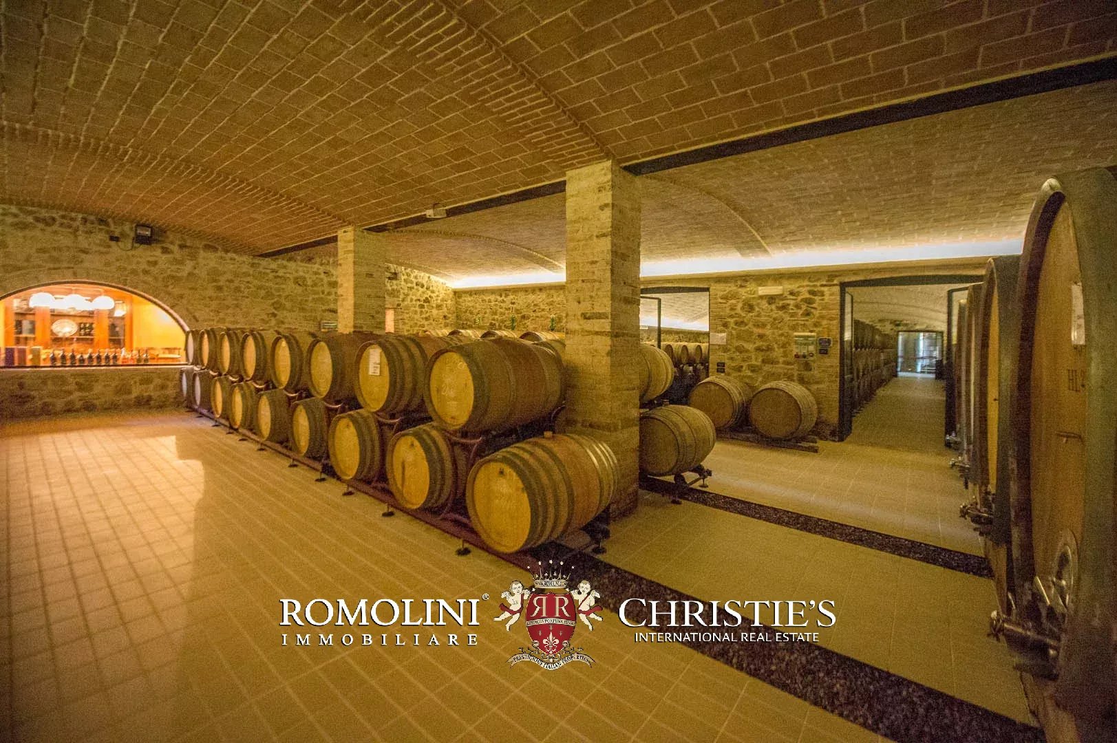 15 Bedroom Vineyard's Image 74