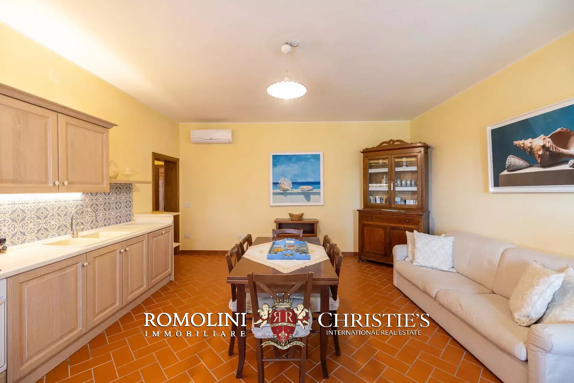 19 Bedroom Villa/Townhouse's Image 57
