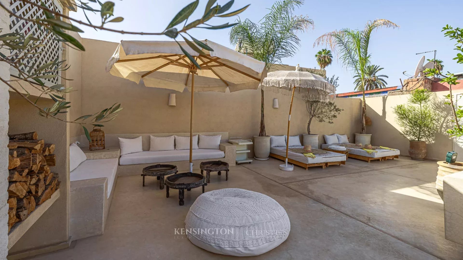 4 Bedroom Villa/Townhouse's Image 37