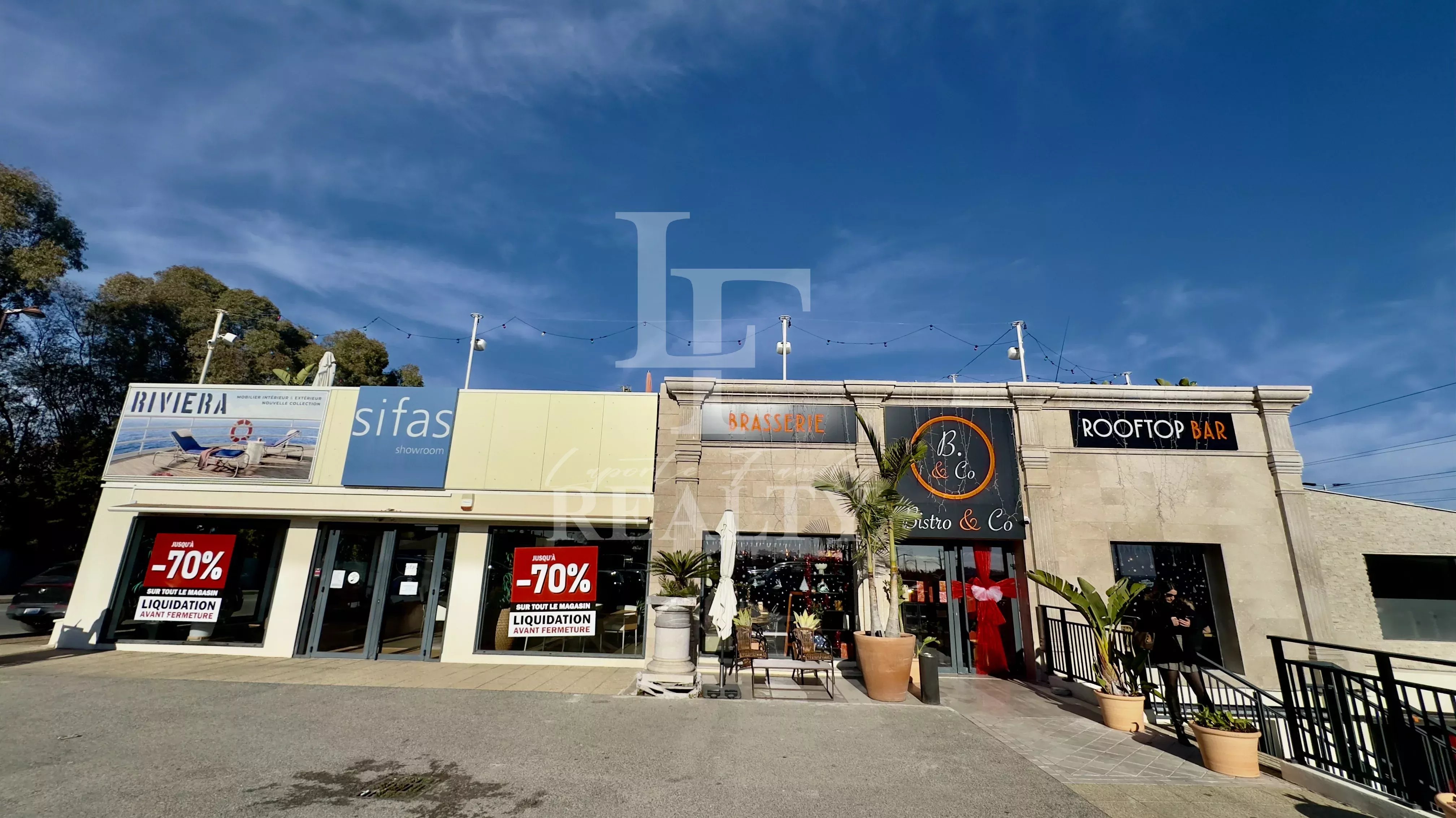 Agence immobilière de 