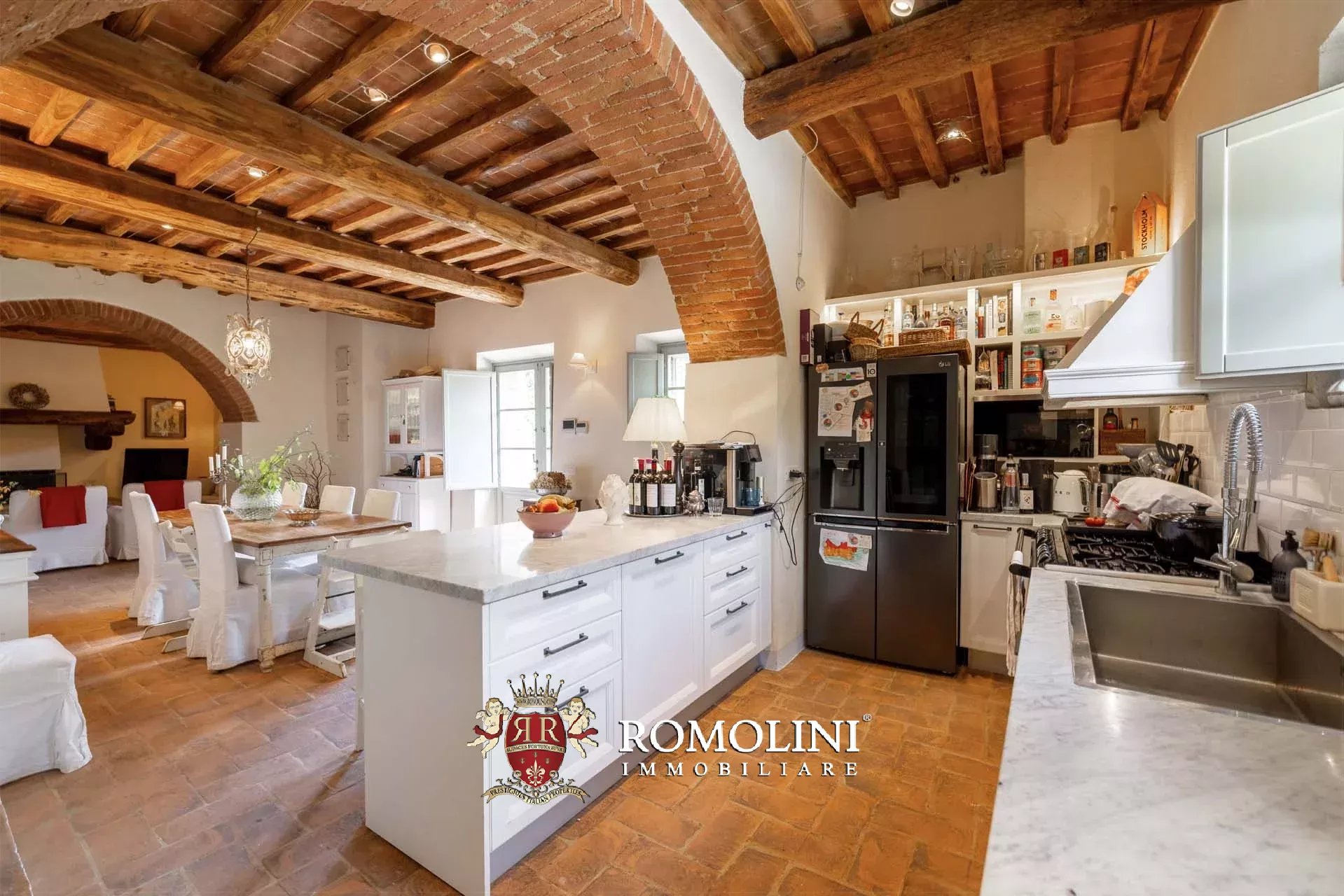 6 Bedroom Villa/Townhouse's Image 38