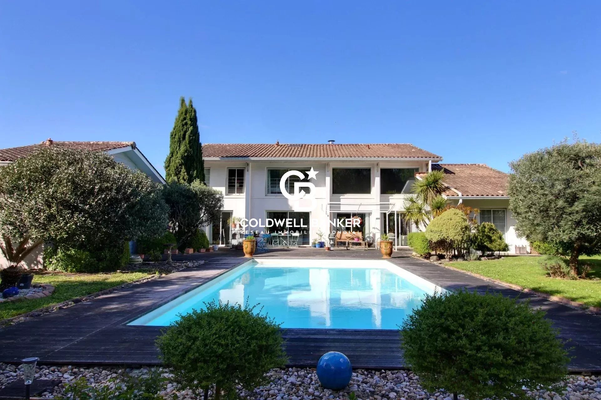 Agence immobilière de Silver Coast Int. Realty