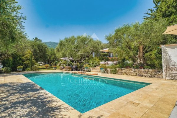 Tourrettes-sur-Loup – Elegant Provençal villa within walking distance of the village — photo 2