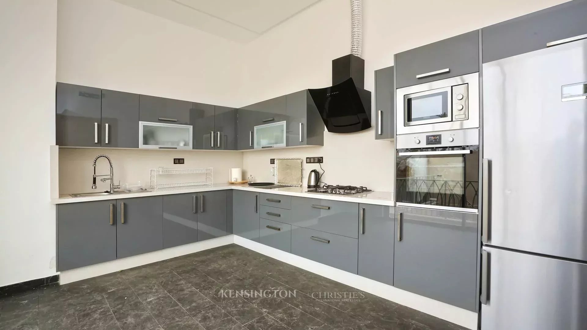 5 Bedroom Villa/Townhouse's Image 16