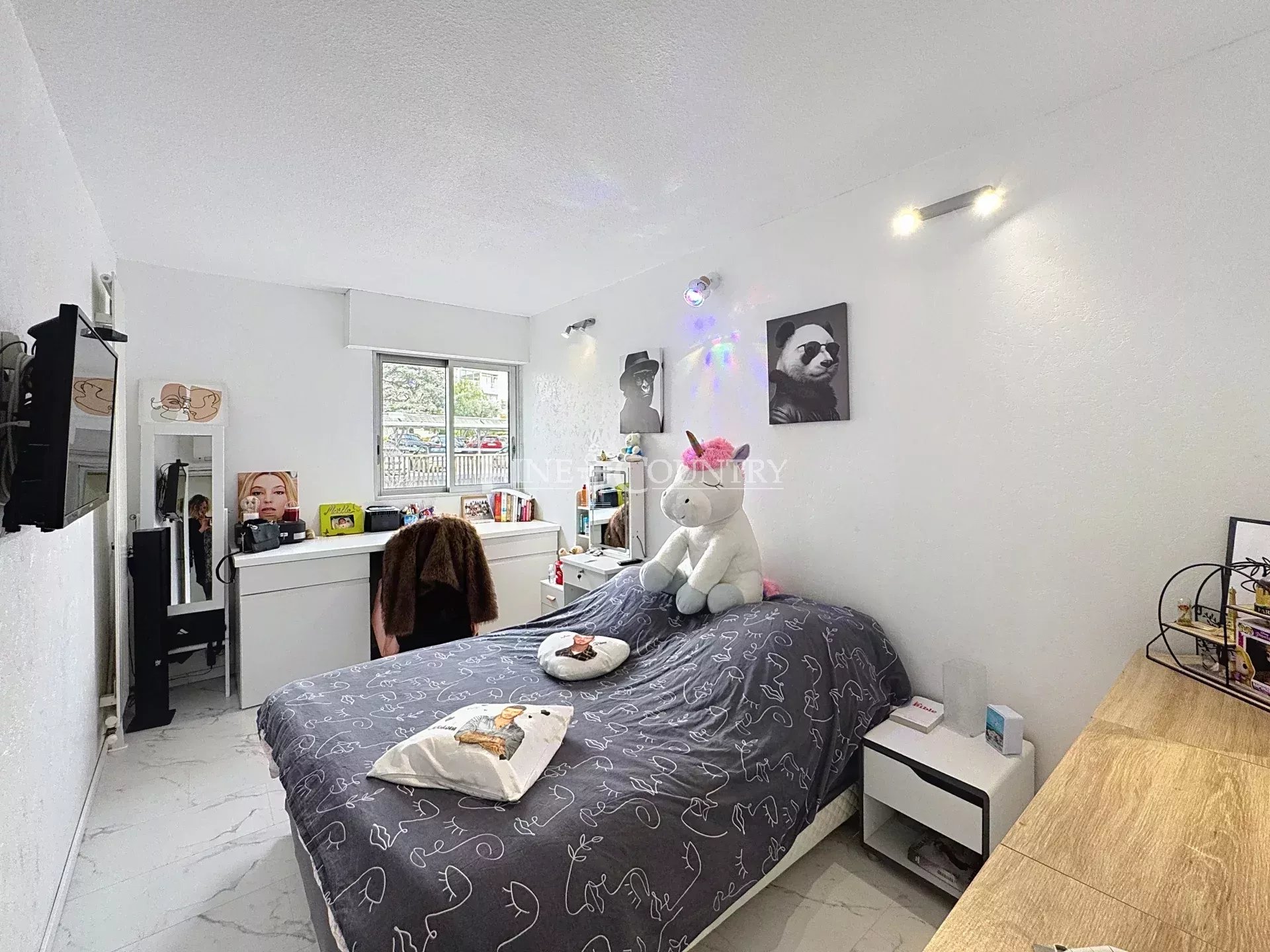 Photo of Apartment for sale with terrace in the heart of Golfe Juan