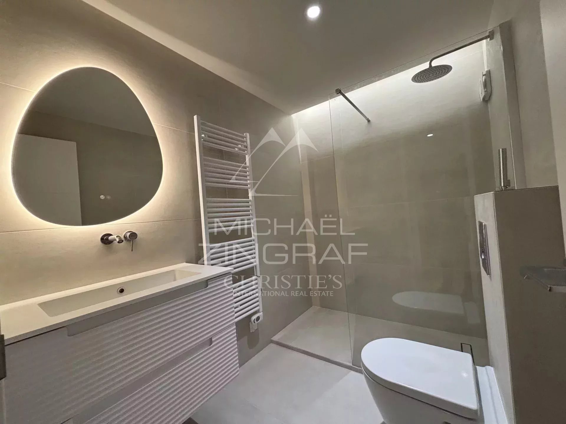 3 Bedroom Apartment/Flat's Image 10