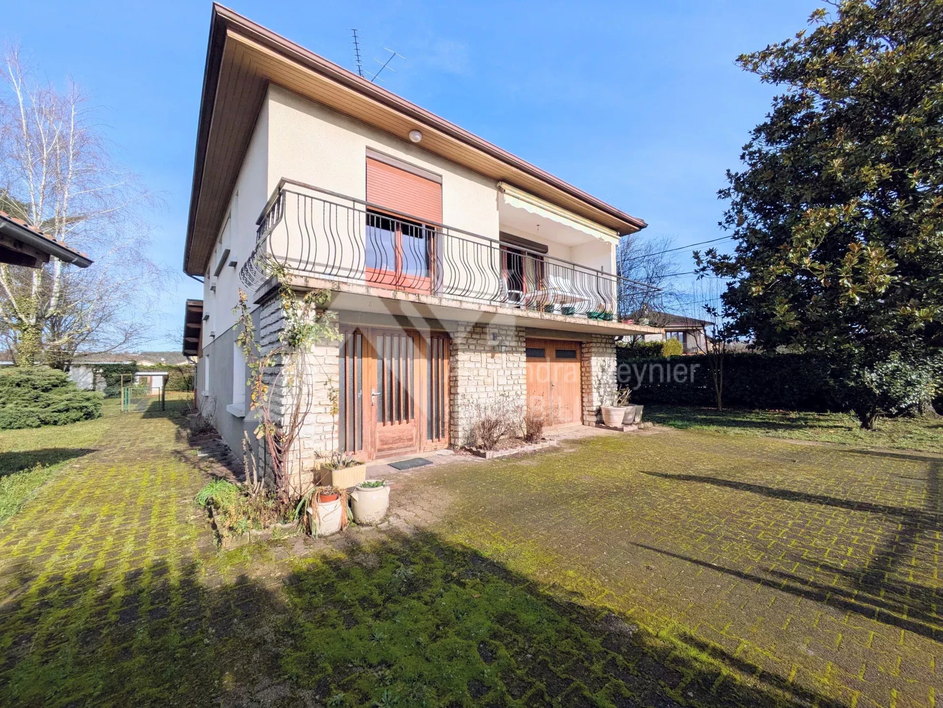 Agence immobilière de 