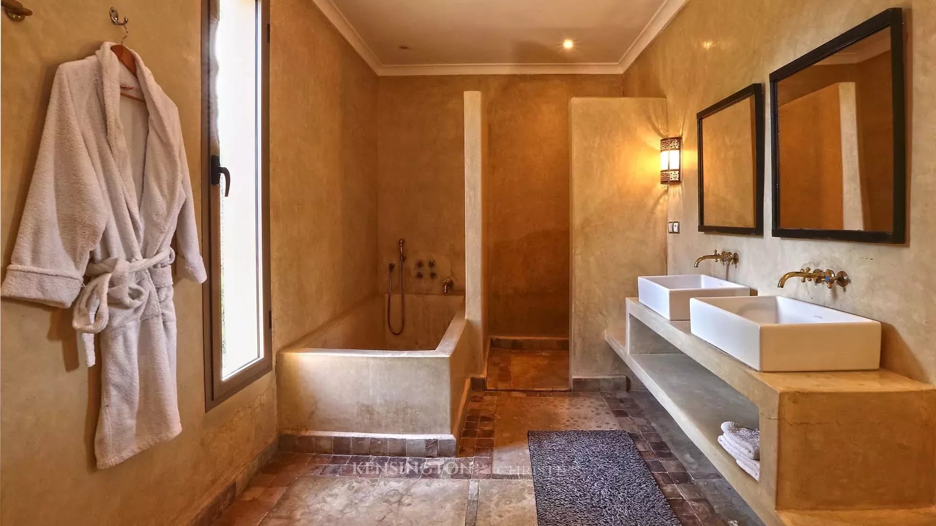 12 Bedroom Villa/Townhouse's Image 28