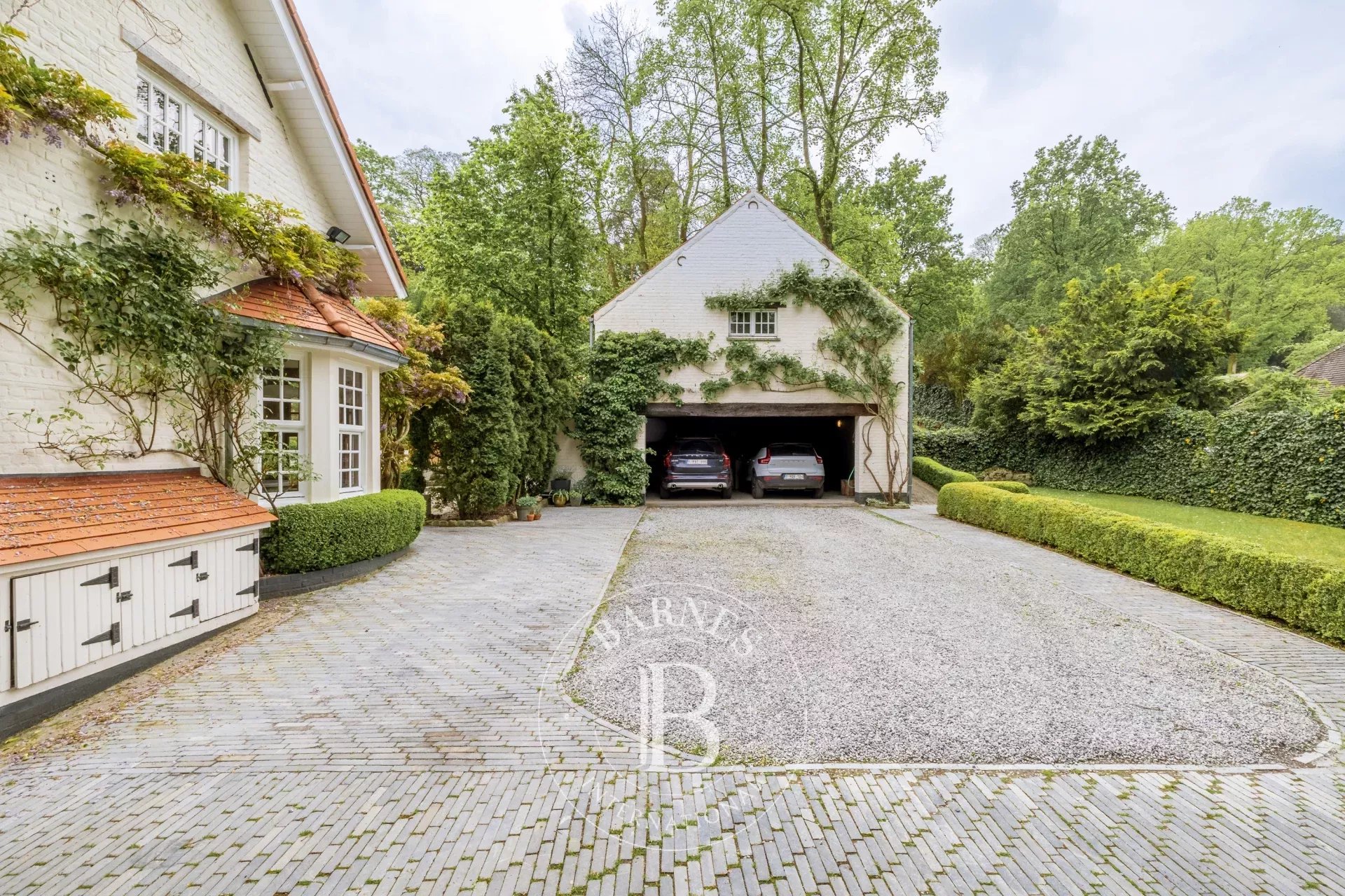 Charming villa in a sought-after neighborhood of Lasne.