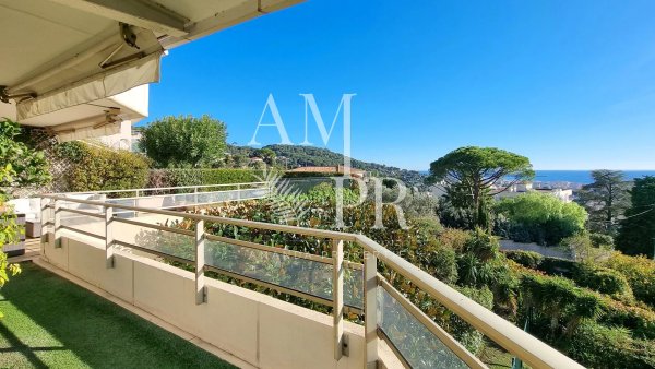 Panoramic Sea and Hill Views – Beautiful Apartment Le cannet — photo 3