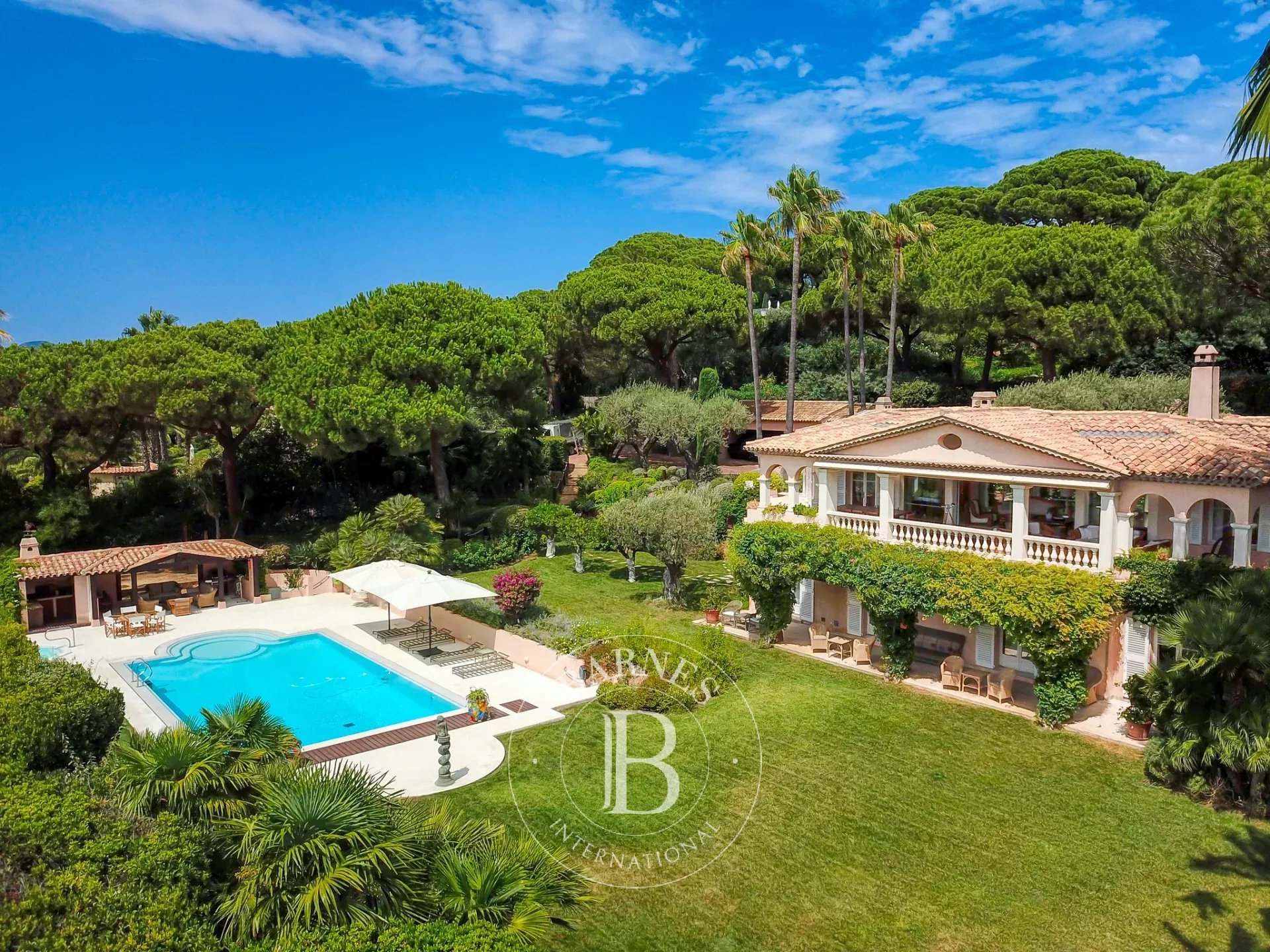Villa Saint-Tropez  -  ref 83261034 (picture 3)
