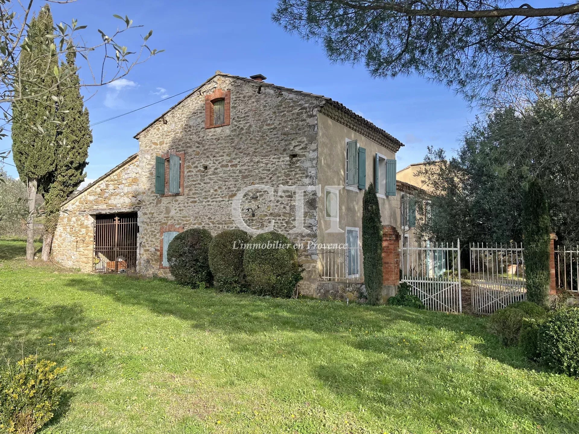 Agence immobilière de 