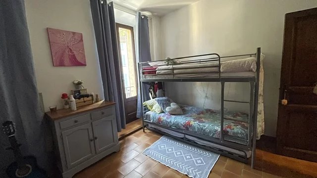 CALLIAN dans maison de village 3P de 90 m²