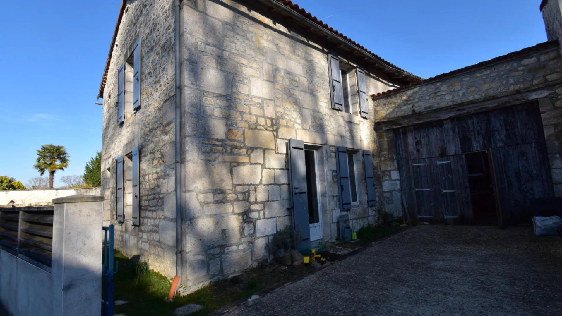 MAISON ANCIENNE 4 CHAMBRES