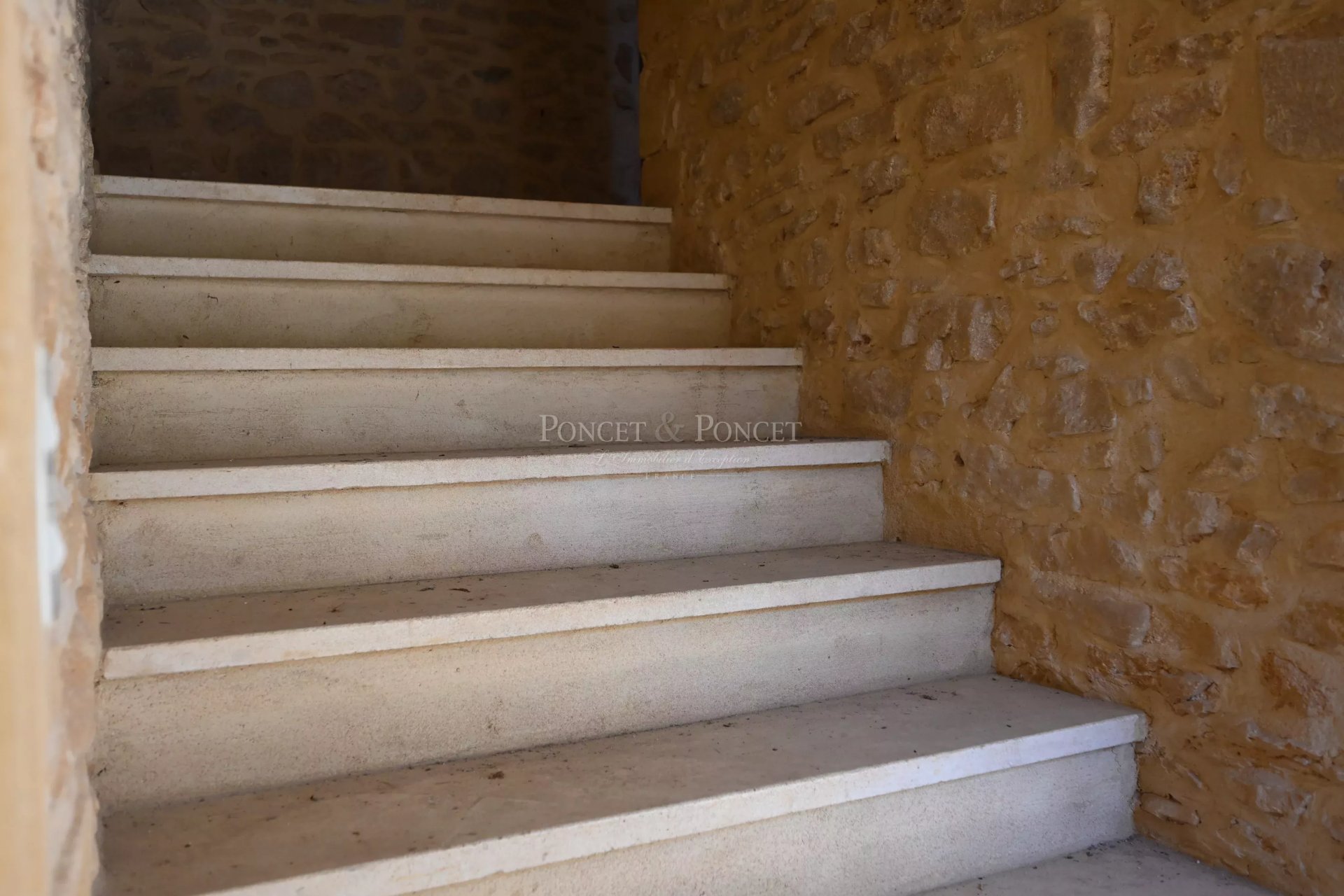 9 Bedroom Chateau's Image 18