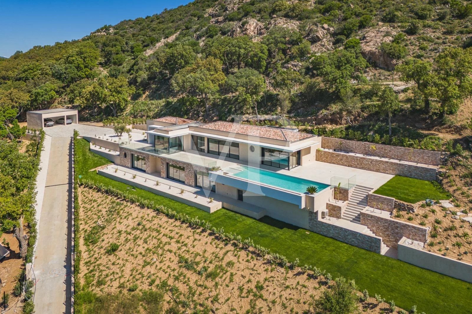 Erstaunlicher Panoramablick auf die Bucht von Saint Tropez