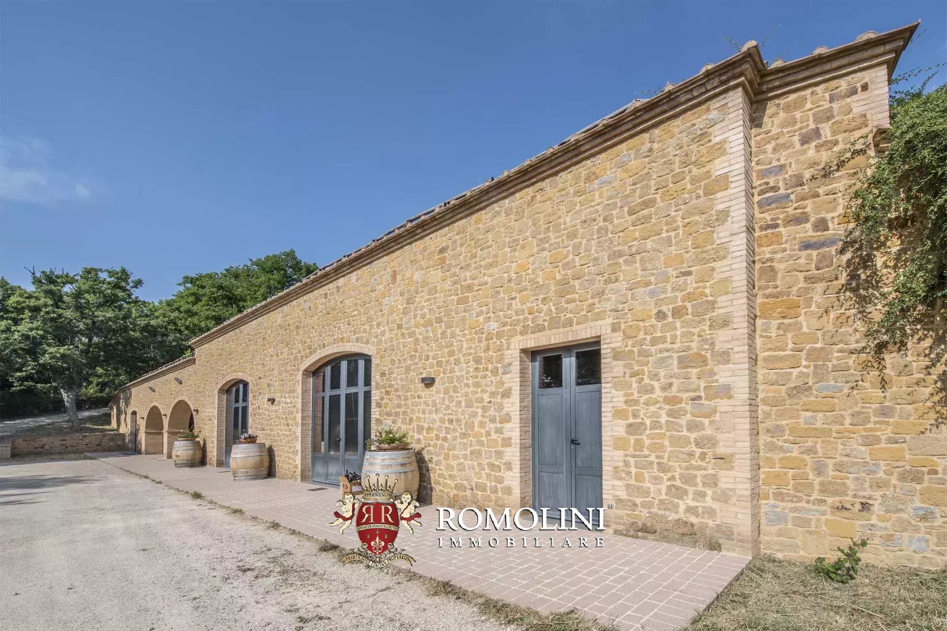 3 Bedroom Vineyard's Image 15