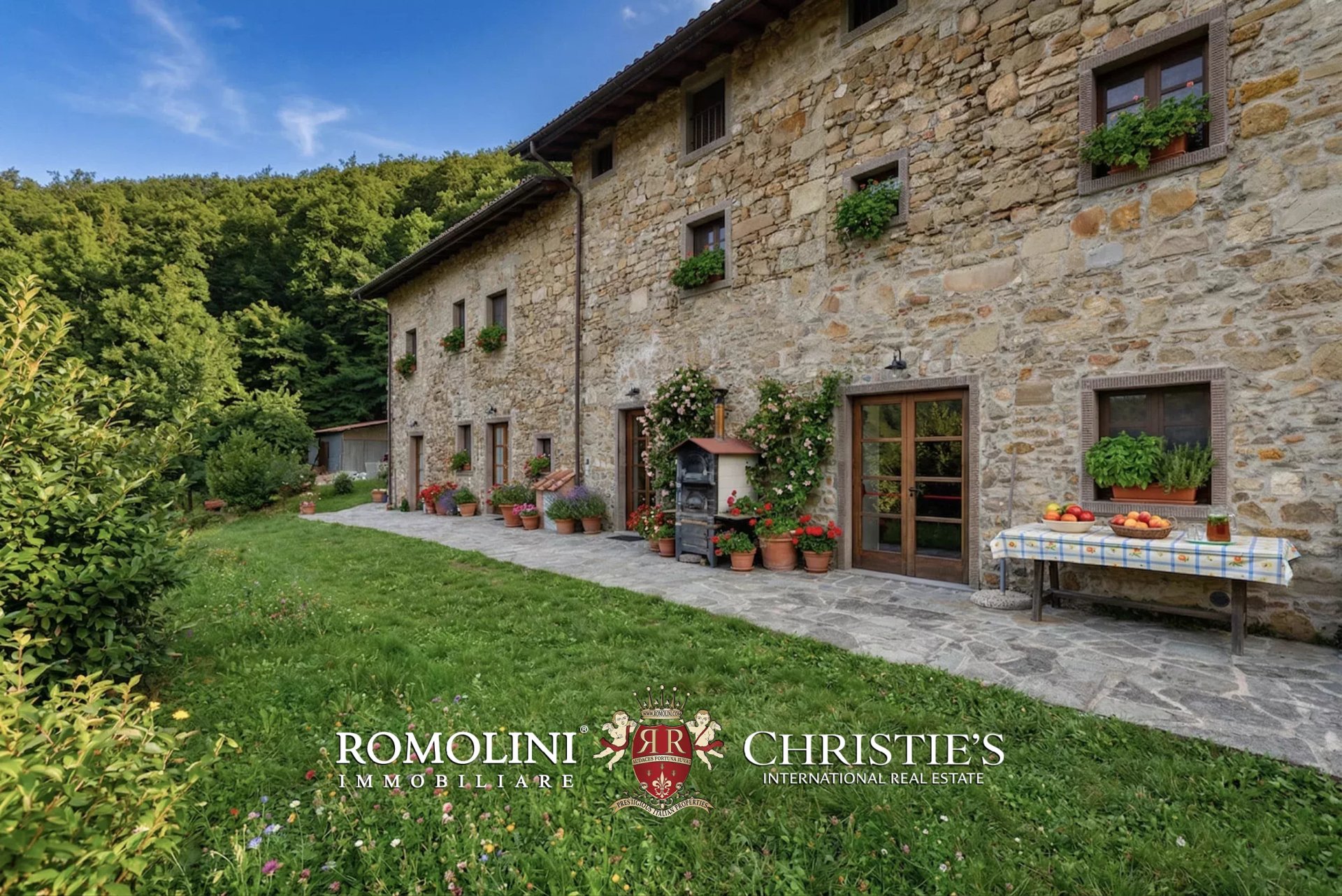 11 Bedroom Villa/Townhouse's Image 11