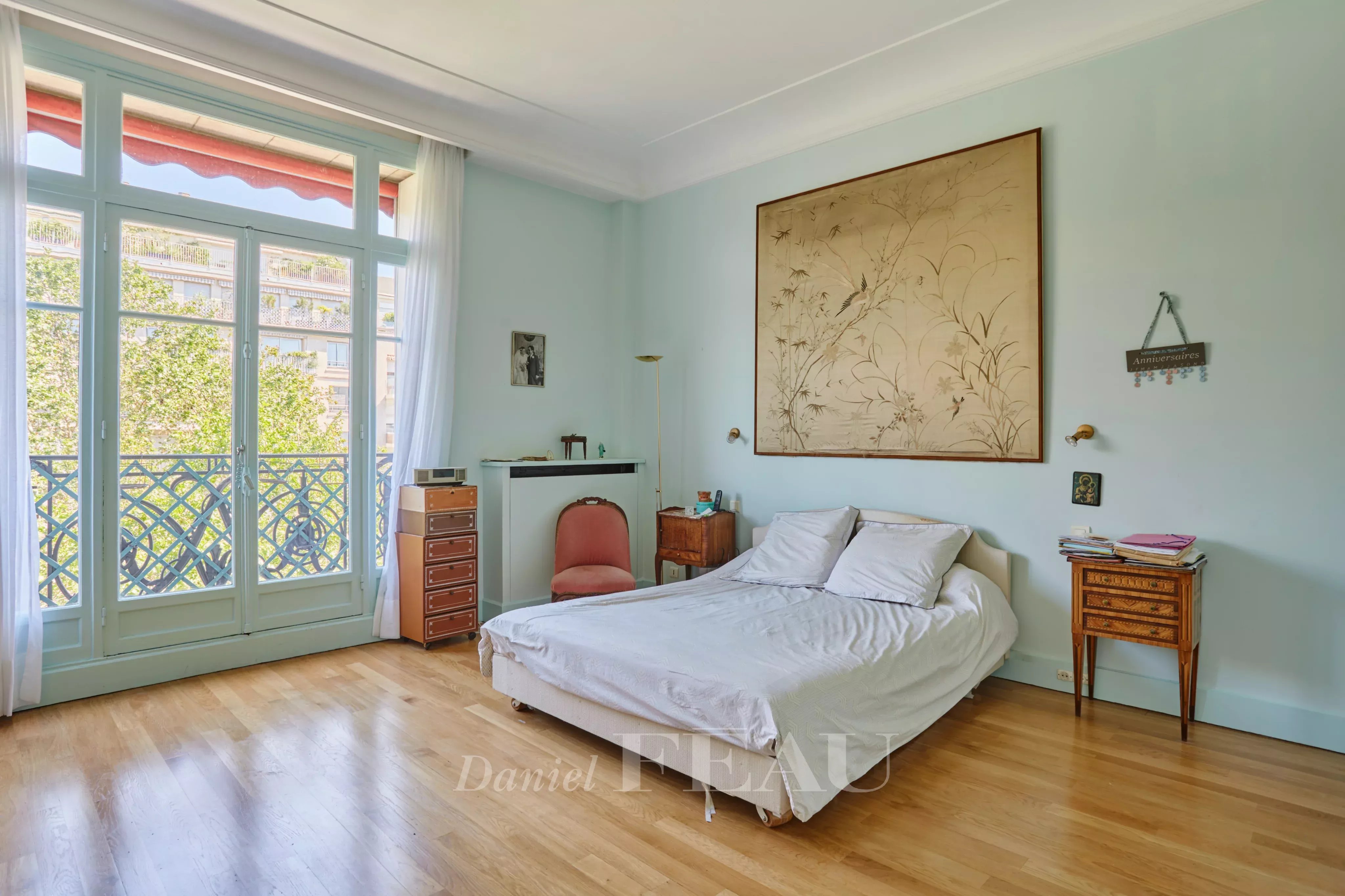 Sale Apartment Paris 7th