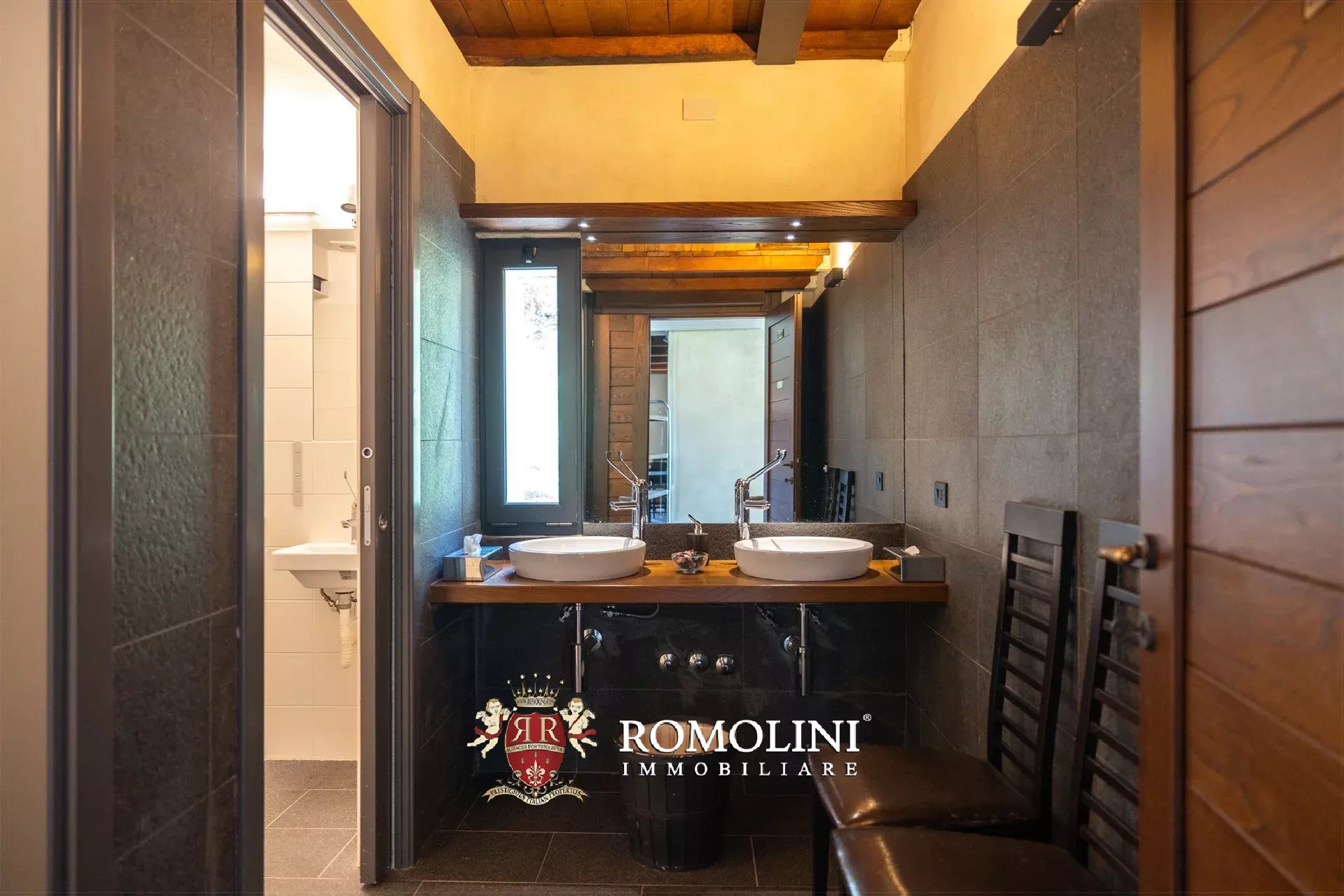 27 Bedroom Villa/Townhouse's Image 80